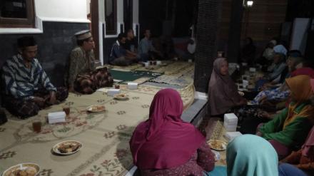 Pengajian rutin dan yasinan malam kamis ibu2 RT 3-4 dusun Badan