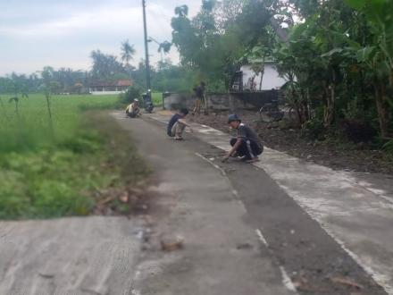 Kerjabakti di Dusun Soronanggan