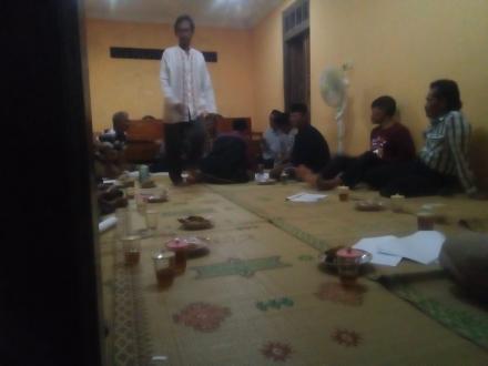 Rapat kelompok tani di krapayak kulon