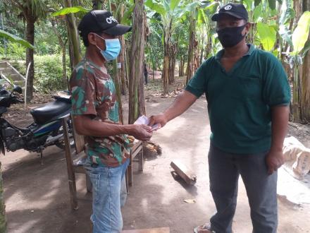 Pembayayan upah di krapyak wetan