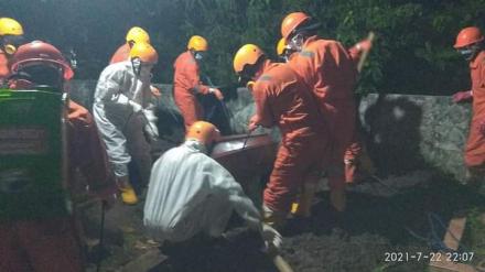 Tim kubur cepat di Krapyak kulon