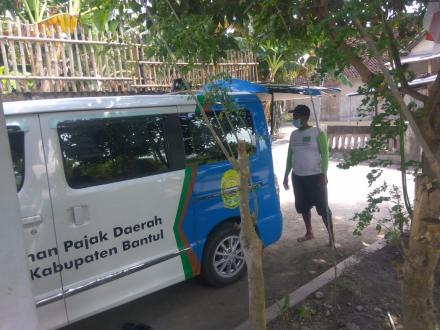 Pajak keliling pedukuhan nglorong saat PPKM