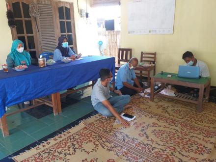 Pajak keliling di dusun Watu