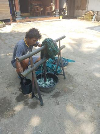 Pengrajin Batik Di Grudo
