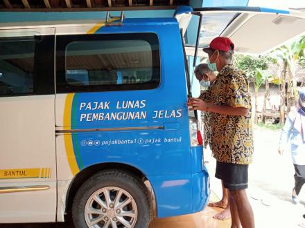 Pajak Mobil Keliling Pedukuhan Krapyak Wetan