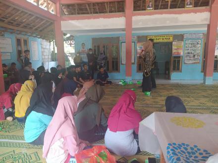 Sosialisasi dan Senam Pedukuhan Gunungpuyuh