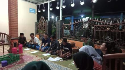 Pelatihan MC untuk Muda-Mudi Dusun Jetis