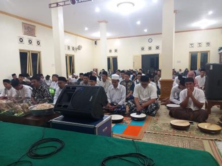 Rutinan Majelis Ilmu dan Sholawat Masjid Ar Rahmah Nglembu