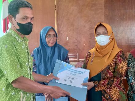 Pertemuan Rutin dan Pengumuman Pemenang Lomba PKK