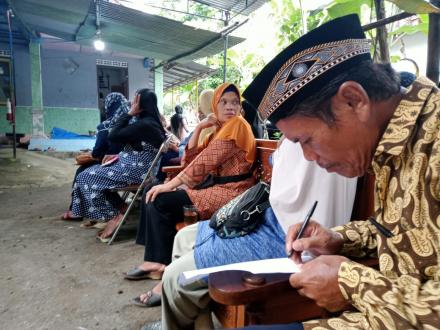 Takziah di Krapyak Kulon