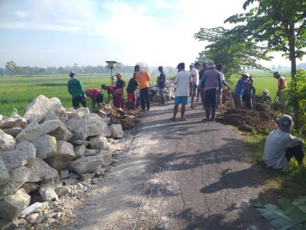 Kerja Bakti Pembedahan Gorong- Gorong