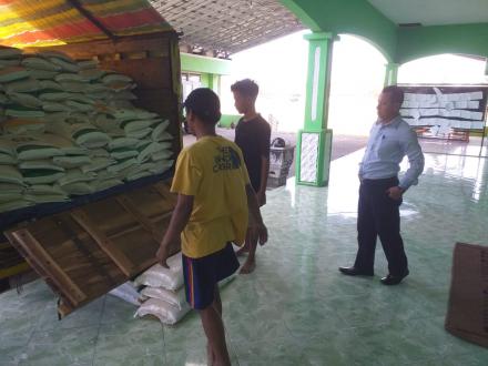 Droping Beras di Kalurahan Panjangrejo
