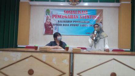 Sosialisasi Pencegahan Stunting di Dusun Grudo