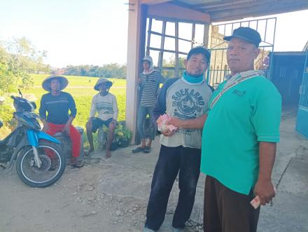 Pembayaran Upah Tukang Bangket Irigasi Watu