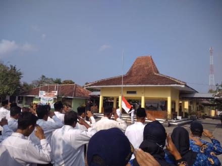 Perangkat Kalurahan Panjangrejo hadir di Upacara peringatan Hari Sumpah Pemuda di Kapanewon Pundong.
