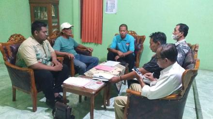 Penjelasan Tentang, Pemberian Hak Sebagai Mantan Dukuh dan Dukuh Baru Dusun Krapyak Kulon