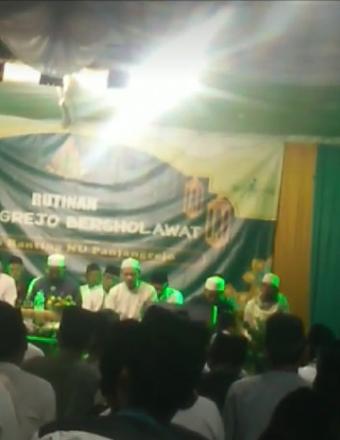 Maulid Akbar Lesbumi Ranting NU Panjangrejo Bersholawat di Masjid AL- Munir Jetis Panjangrejo