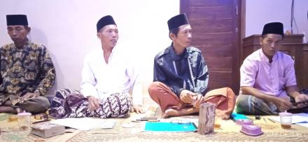 Pertemuan Rutin Linmas Inti Kalurahan Panjangrejo di Krapyak wetan