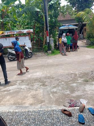 Mobil Pajak Keliling di Dusun Krapyak Wetan