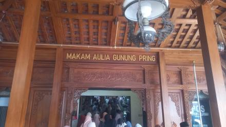 Wisata Religi Ibu - ibu Dharmawanita Kalurahan Panjangrejo 