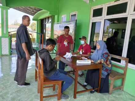 Pendaftaran Calon Anggota KPPS Hari Kedua
