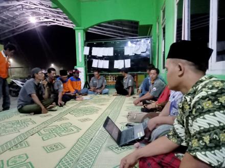 Pertemuan rutin Rabu Pahing Pengurus FPRB Kalurahan Panjangrejo