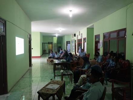 Pencermatan dan Evaluasi APBKal Tahun Anggaran 2025 oleh Kapanewon Pundong