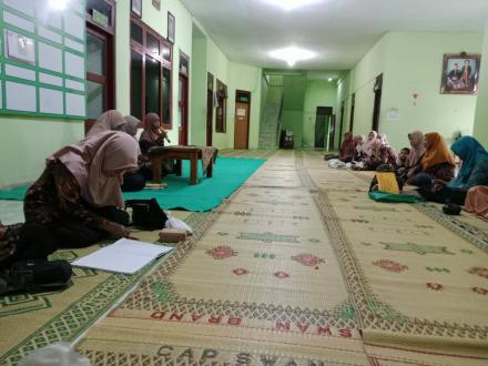 Pertemuan PKK, Pembagian Takjil Depan Pintu kalurahan, Pembagian Telur Sakcething 
