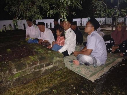 Ziarah Ke Maqam Kyai Grubug Bersama Wakil Ketua 1 DPRD Kab Bantul