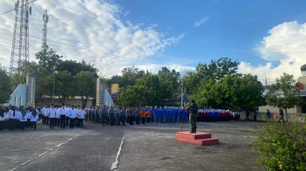 Upacara Bendera Peringatan Hari Pendidikan Nasional