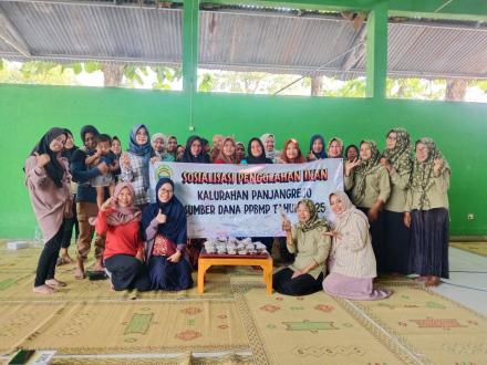 Pelatihan Pengolahan Ikan di Dusun Grudo