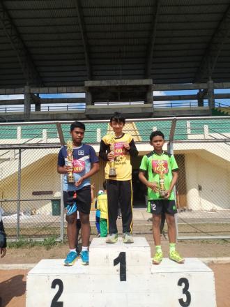 Selamat Kepada Muhmmad Danis Syahputra MIMM Watu Juara 1 Lomba Lari 100 M Putra Dalam Pekan Kompetis