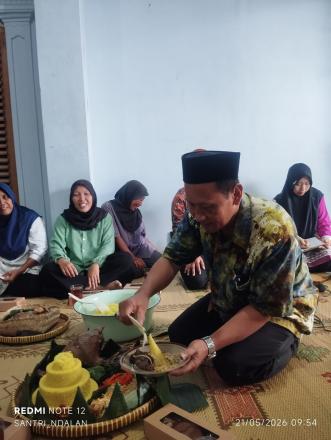 Pembentukan Kelompok Wanita Tani (KWT) Padukuhan Nglorong 
