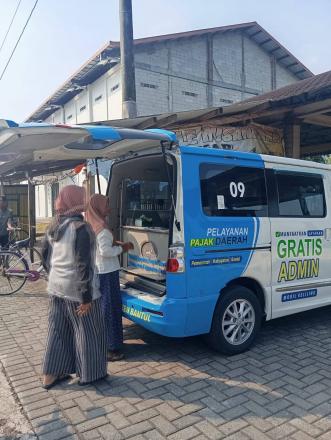 Pelayanan Mobiling Pajak di Padukuhan Panjang