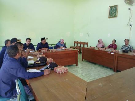 Monitoring LPMKal dan BUMKal oleh BamusKal
