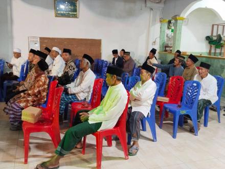 Pengajian Dalam Rangka Perayaan Maulid Nabi Muhammad SAW di Masjid Al Munawarah Krapyak Kulon